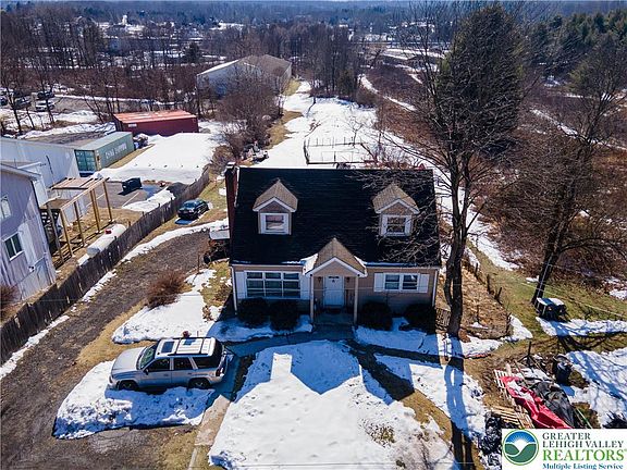 2nd image of 2127 W Main St