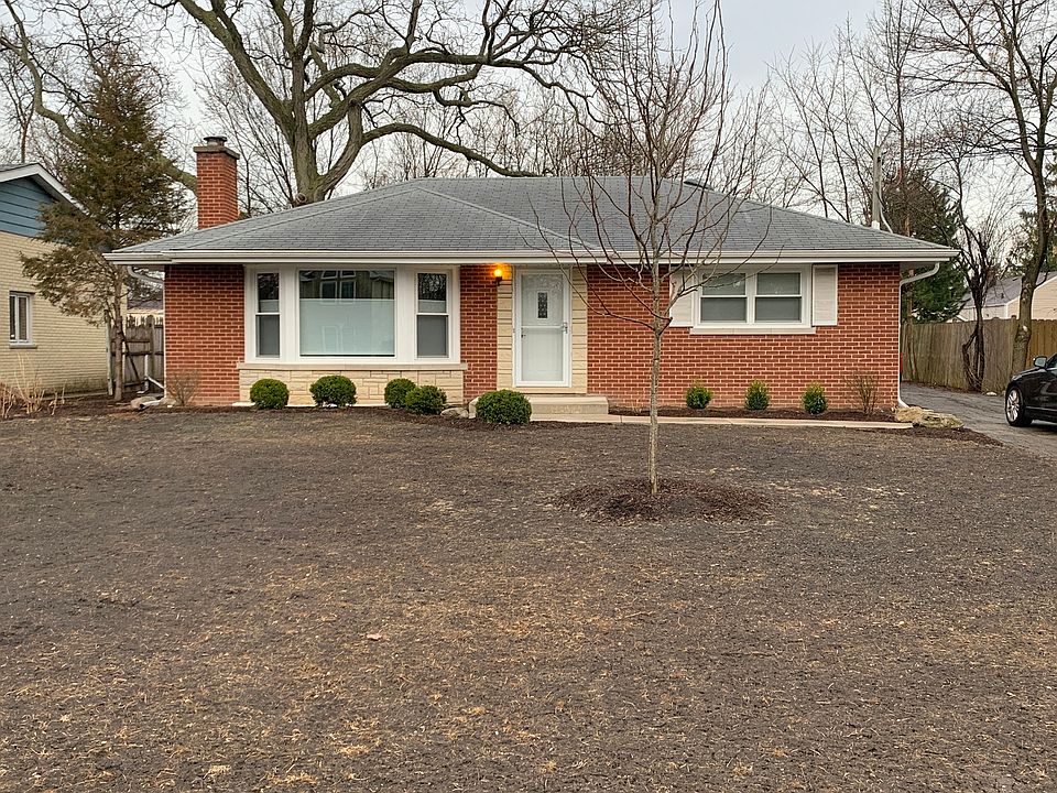 1st image of 9315 N Lincoln Ave