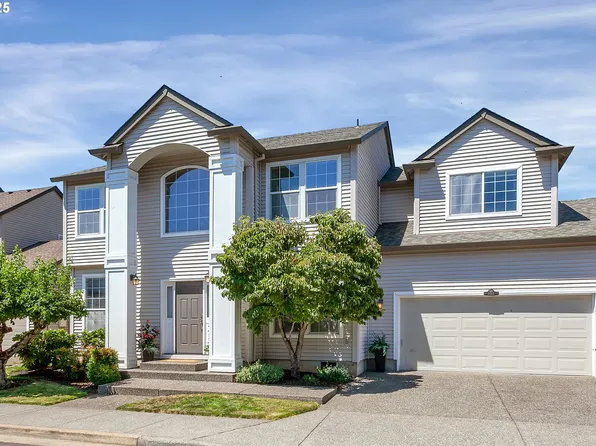 8583 SW Bellflower St, Tigard, OR 97224