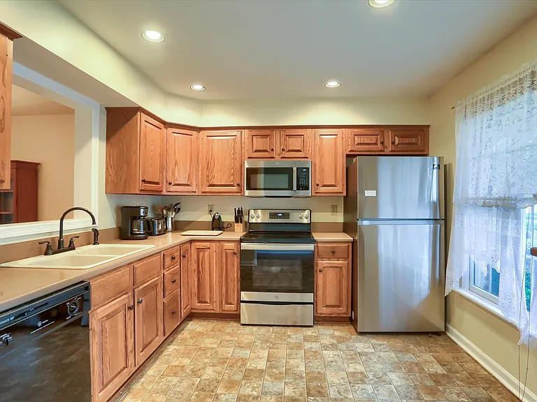 4083 Caissons Ct — Photo 5