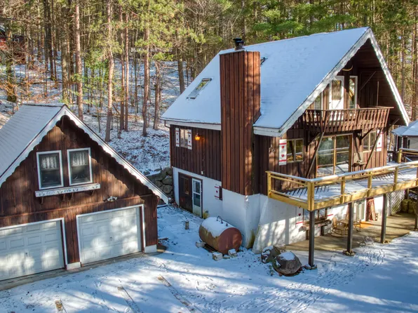 47 Hochsteig Ln, Jay, NY 12941