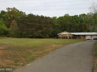 16609 Dumfries Rd, Dumfries, VA 22025