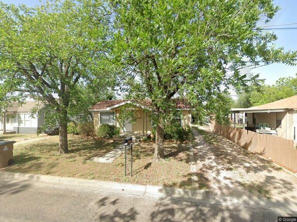 2811 N Irving St
