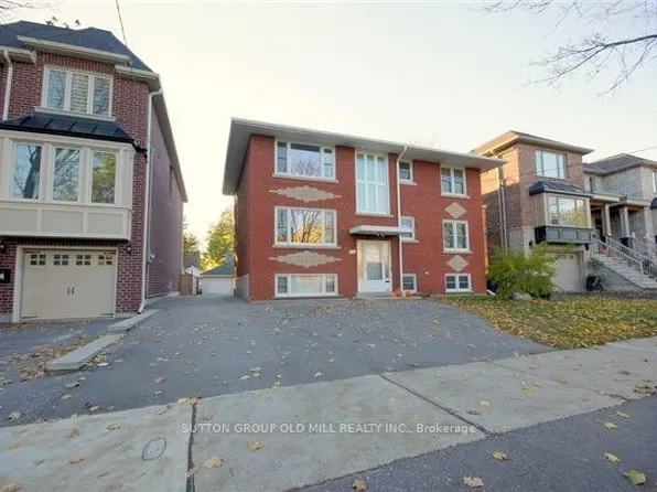 232 Aldercrest Rd, Toronto, ON M8W 4J7