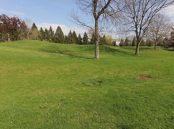 2nd image of 3048 N Southern Hills Dr