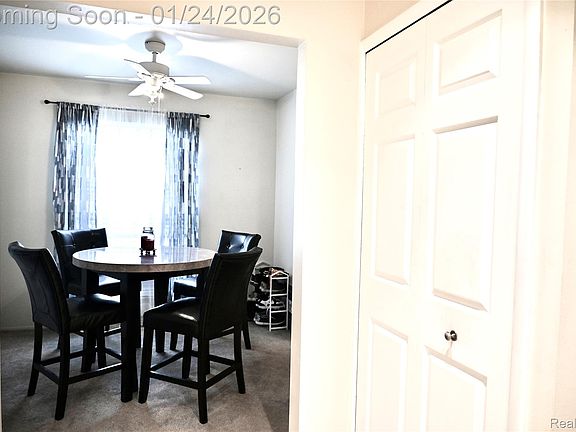 4th image of 16285 Raleigh Square Dr