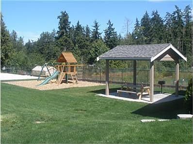 2nd image of 5011 Bowwood Cir NE