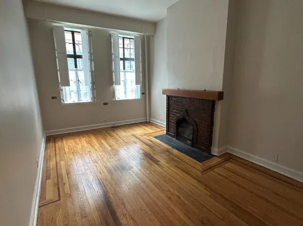 161 W 10th St APT 1D, New York, NY 10014