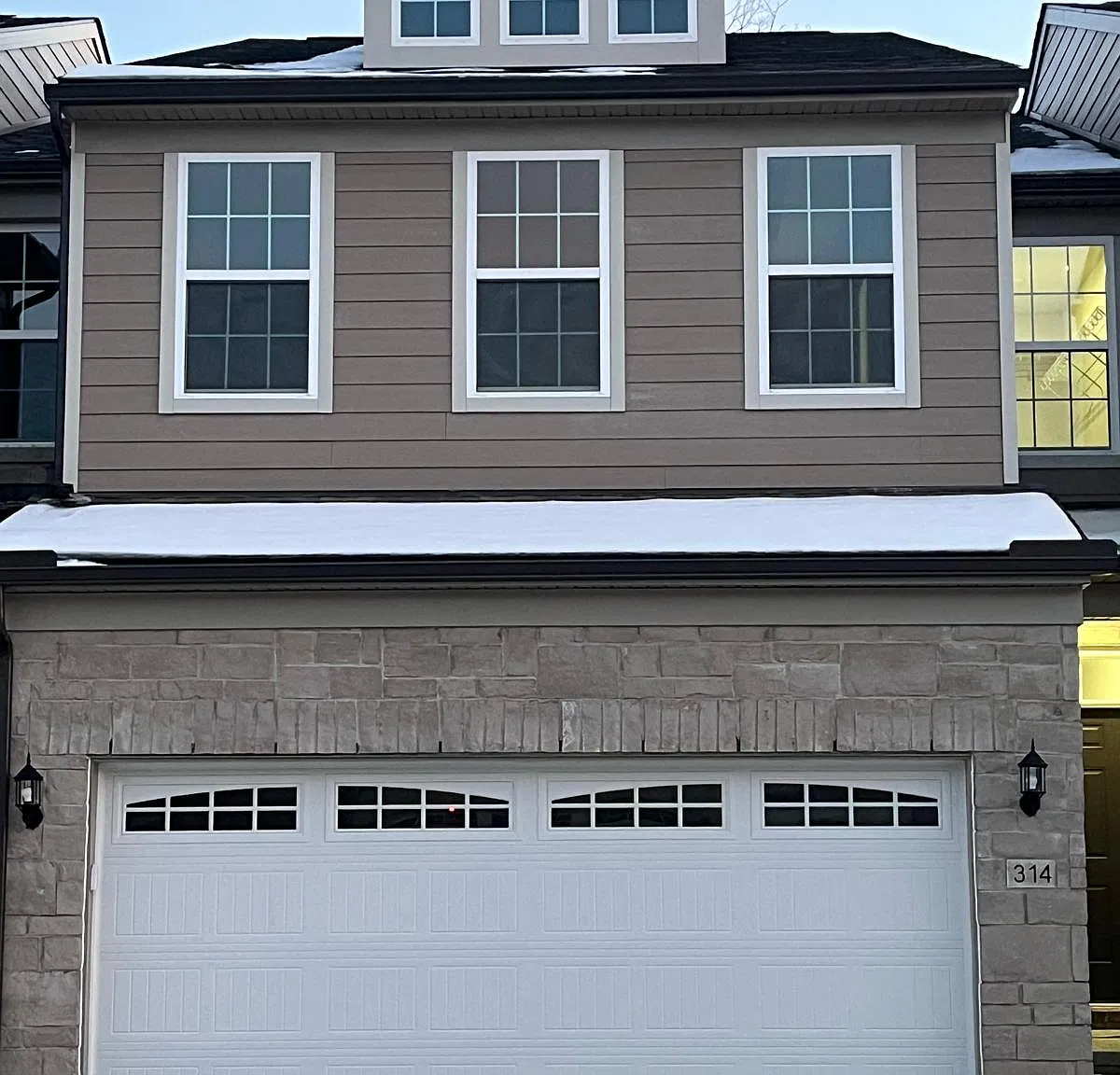 3 bed, 2.5 bath, 1983 sqft, $3,300 — Photo 1