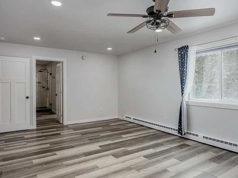 1157 Acorn Cir — Photo 13