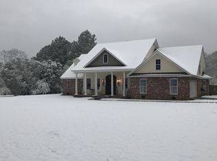 405 Shannon Ln, Vicksburg, MS 39180