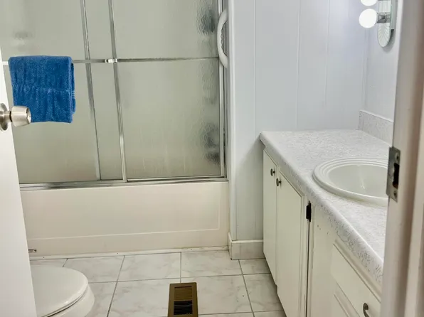 6760 NW 45th Way #R-01, Coconut Creek, FL 33073