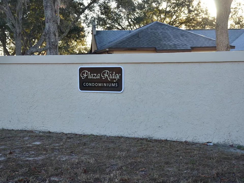 Building Photo 4
