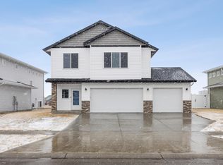5515 Lori Ln W, West Fargo, ND