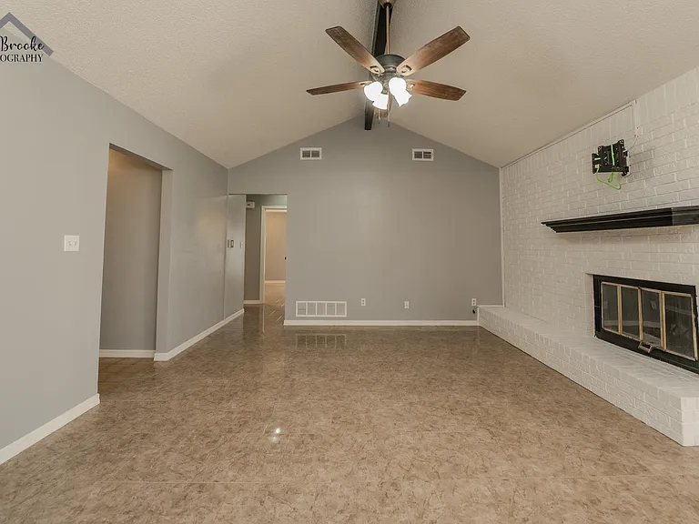 4611 Misty Valley E — Photo 9
