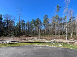 2512 Wild Turkey Rd, New Bern, NC 28562