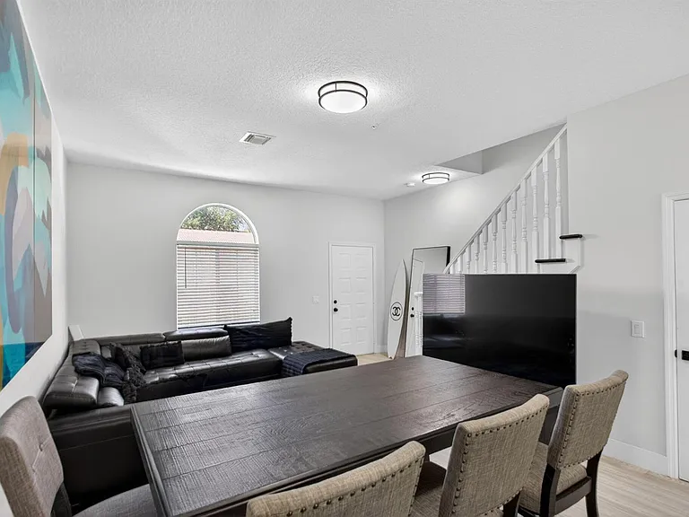 2457 NE 14th St #2457 — Photo 6