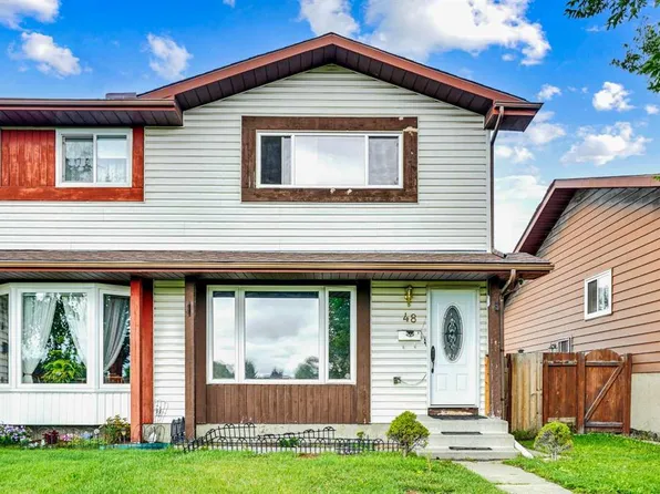 48 E Templeridge Cres NE, Calgary, AB T1Y 4M4