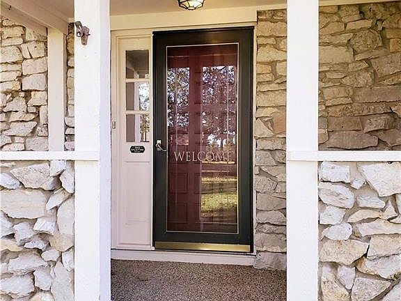 4th image of 5968 Oak Hill East Dr