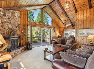 460 Pioneer Rd, Lake Arrowhead, CA 92352