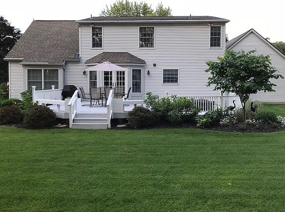 2nd image of 4469 Lynne Ln