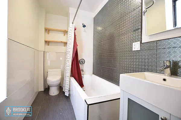 Rented by null | media 6