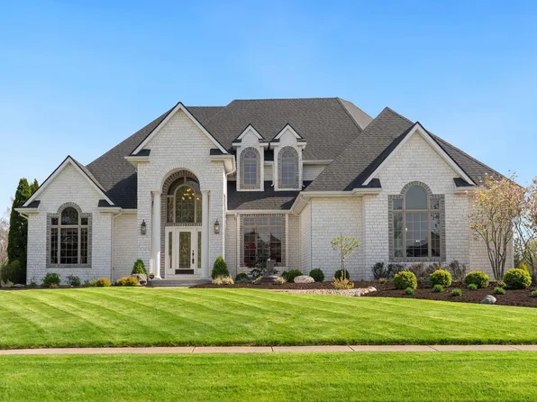 11929 Crossway Dr, Fort Wayne, IN 46814