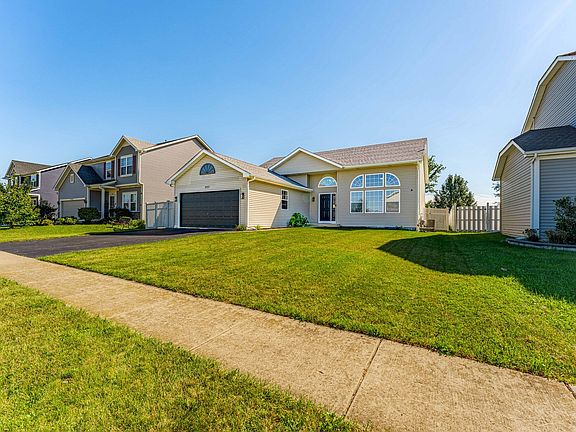 2nd image of 2057 W Helen Dr