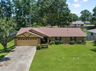 8519 Hollow Bluff Dr, Haughton, LA 71037