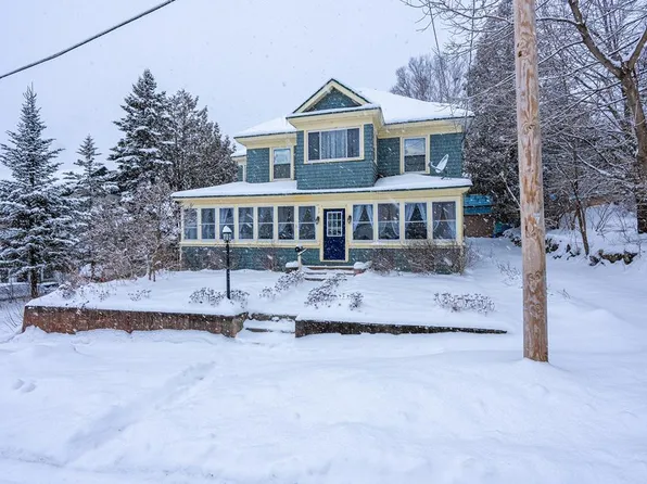 51 Cedar St, Saranac Lake, NY 12983