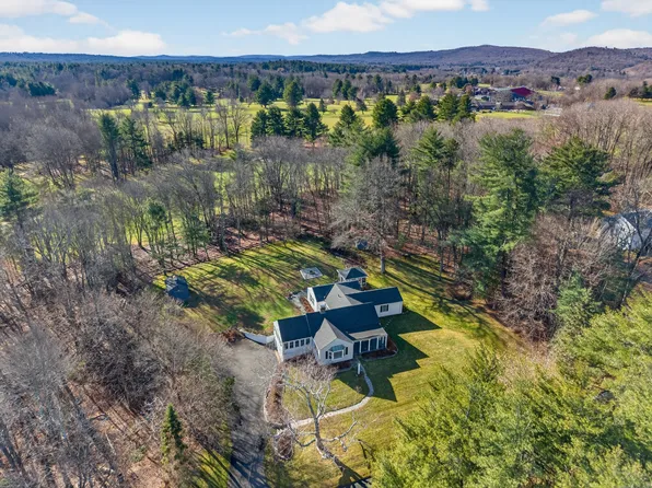 84 Hop Brook Road, Simsbury, CT 06070