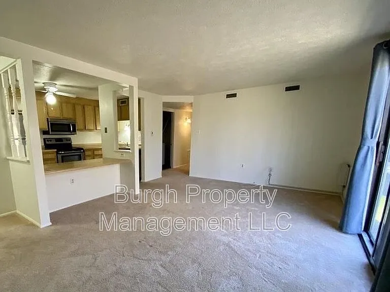 27708 Evergreen Run — Photo 7