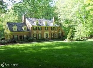 420 River Bend Rd, Great Falls, VA 22066