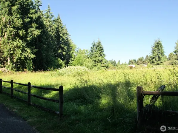 5933 Sleepy Hollow Lane NE, Olympia, WA 98516