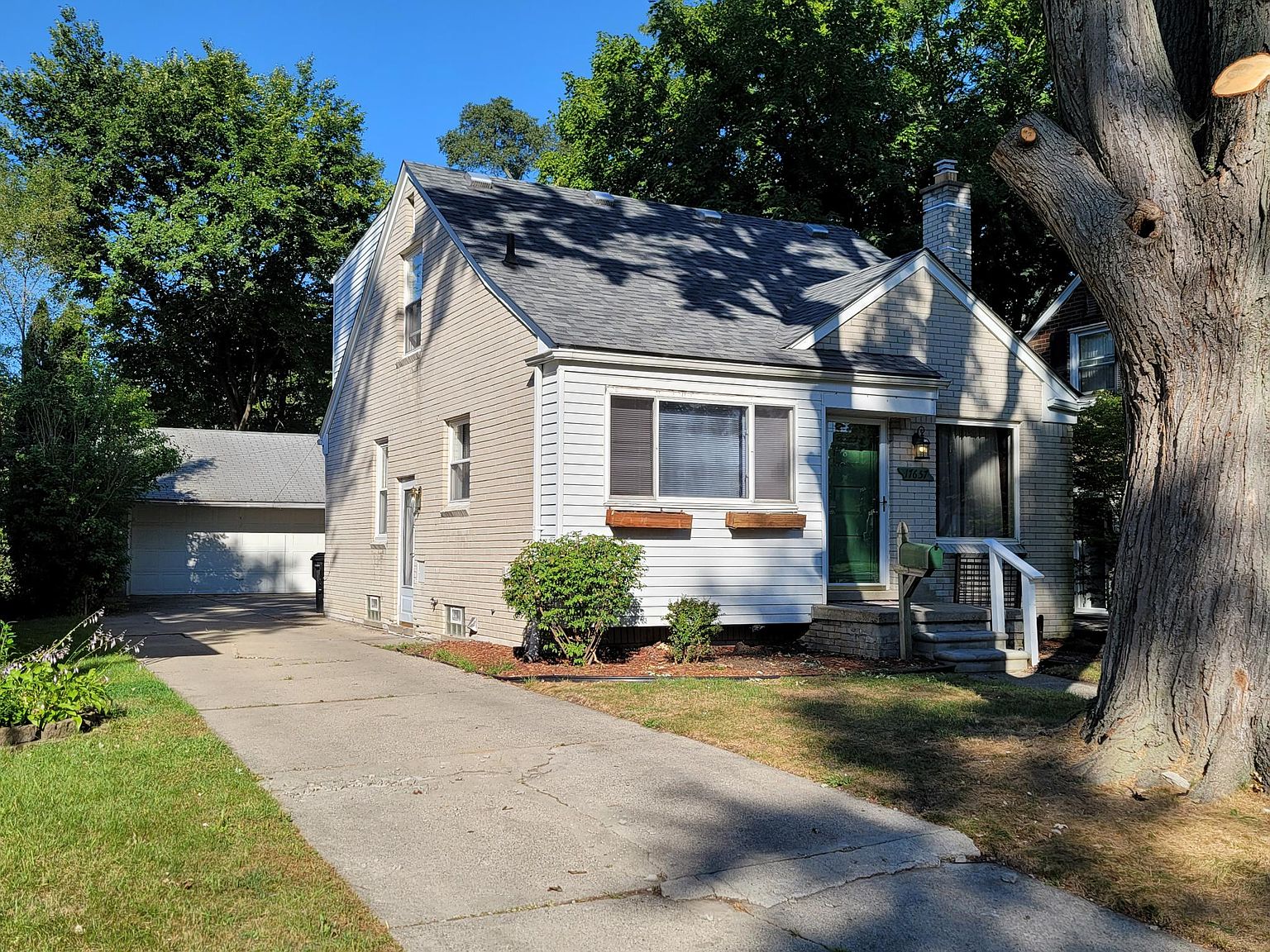 17657 Norborne, Redford, MI 48240 Zillow