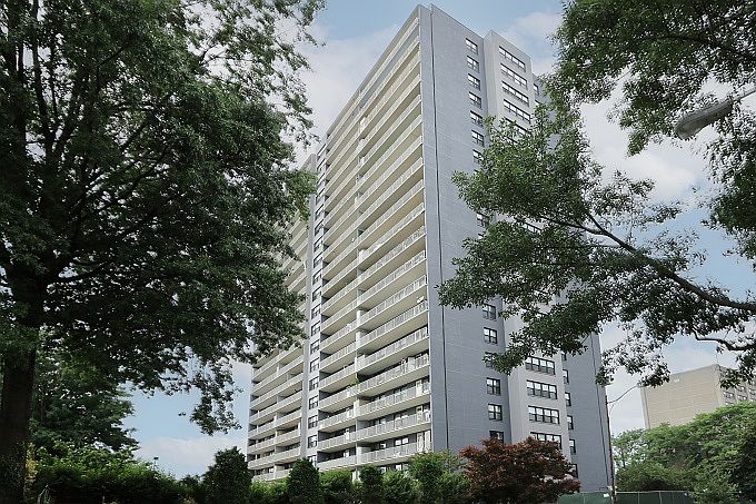 1st image of 285 Aycrigg Ave APT 11B
