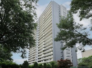 285 Aycrigg Ave APT 11B, Passaic, NJ 07055