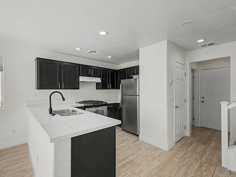 8168 New Leaf Ave — Photo 6