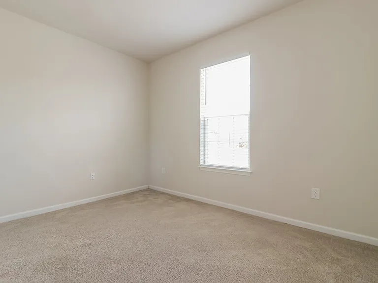 18424 Hunters Meadow Walk — Photo 14