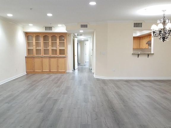 2nd image of 2435 Florencita Ave APT 103