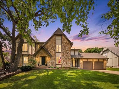 10414 Alhambra St, Overland Park, KS, 66207