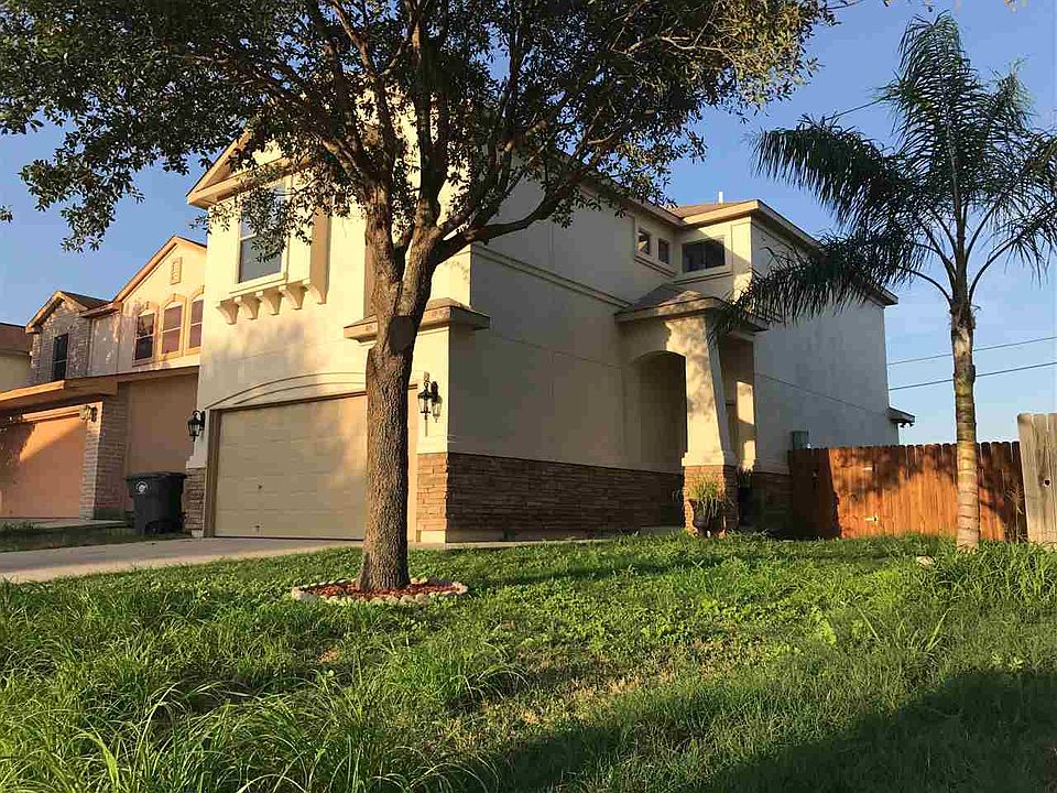 1st image of 415 Campanario Ln