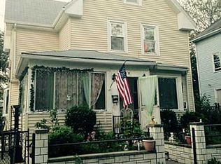 27 Burrows St, Providence, RI 02907