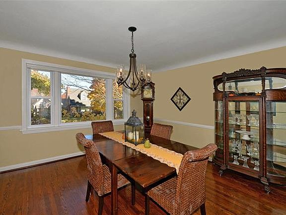 3rd image of 2136 Briargate Ln