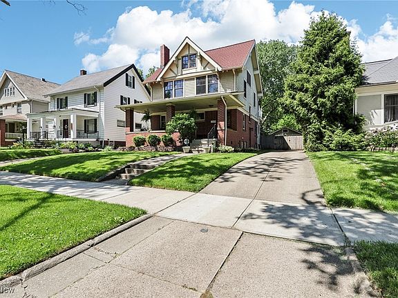2nd image of 2036 West Blvd
