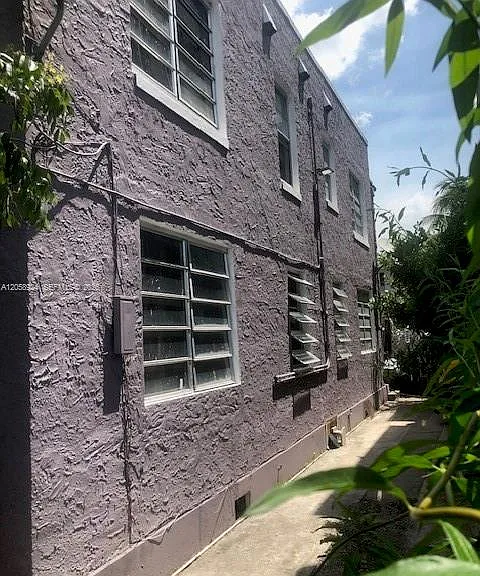 125 NW 7th Ave #1 — Photo 3