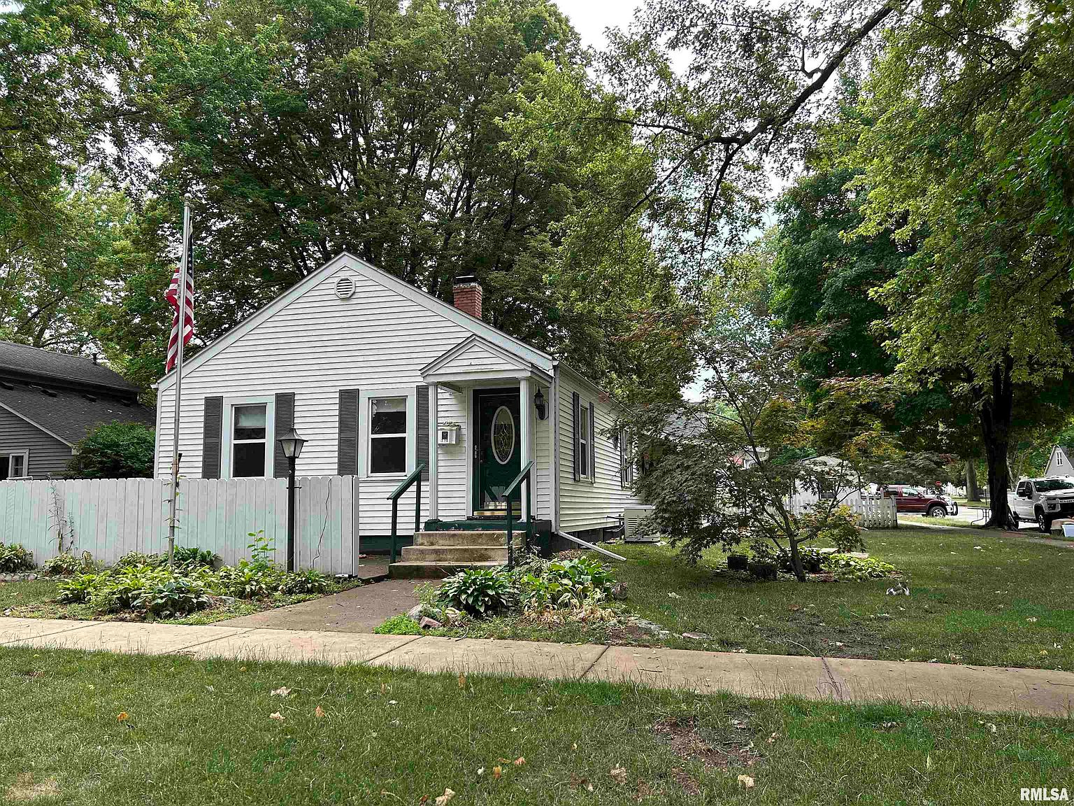 318 S Broad St, Lacon, IL 61540 Zillow
