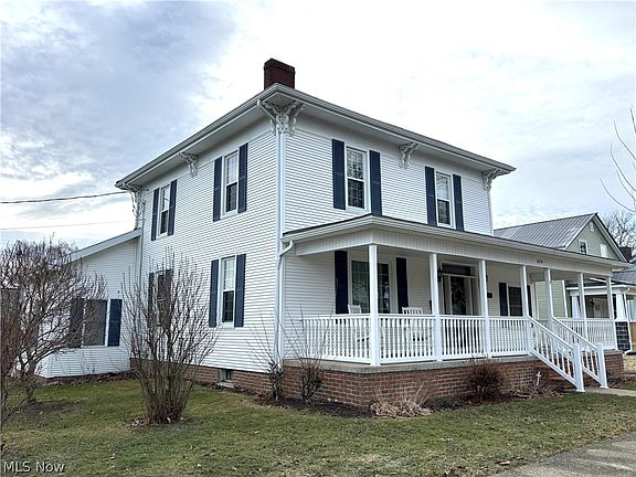 2nd image of 226 S Elm St
