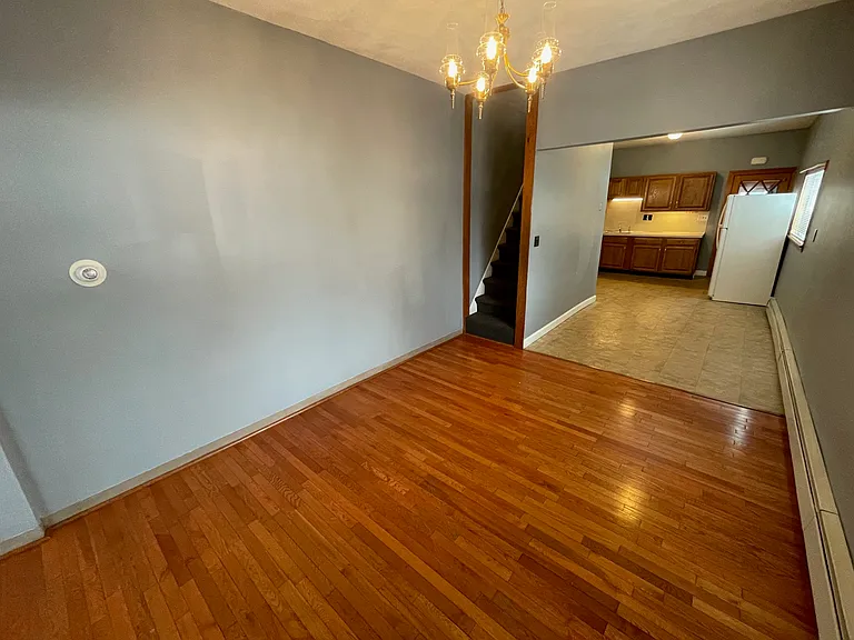 39 Franklin St #R — Photo 6