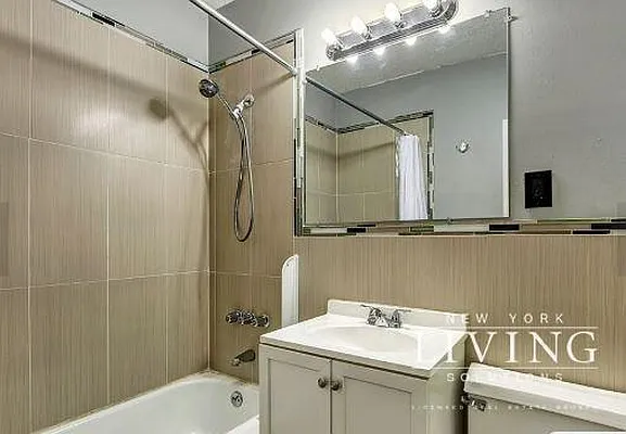 Rented by NY Living Solutions | media 22